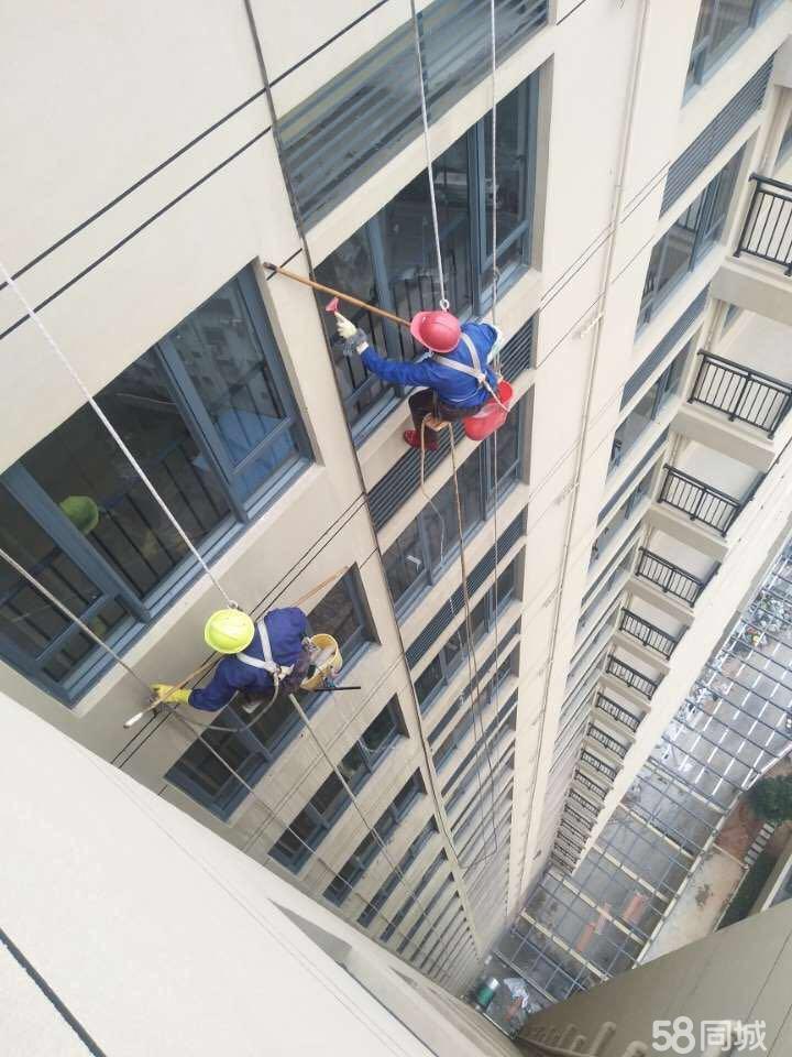 重点赢博体育官网入口中心食堂及保洁保安服务